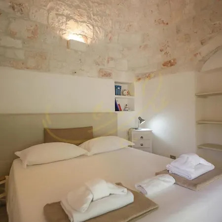Trulli & Dimore - Trulli Piccoli *